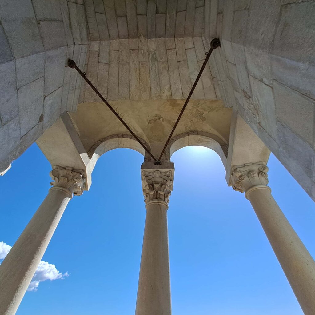 colonne interno torre di pisa